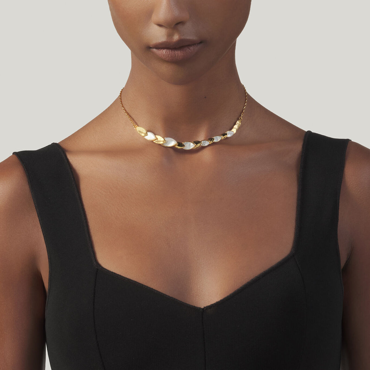 Collana Skin Madreperla Piccola Giovanni Raspini