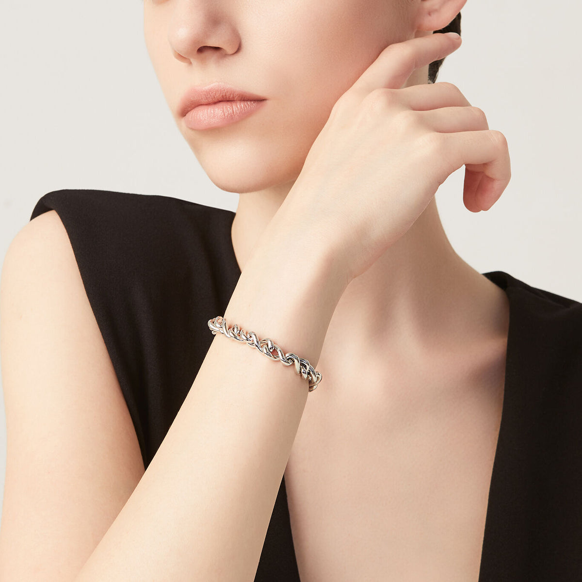 Bracciale Infinity Giovanni Raspini in argento 925, dettaglio