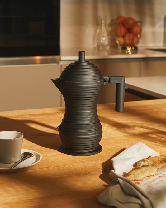 Caffettiera espresso Pulcina Alessi nera, vista laterale